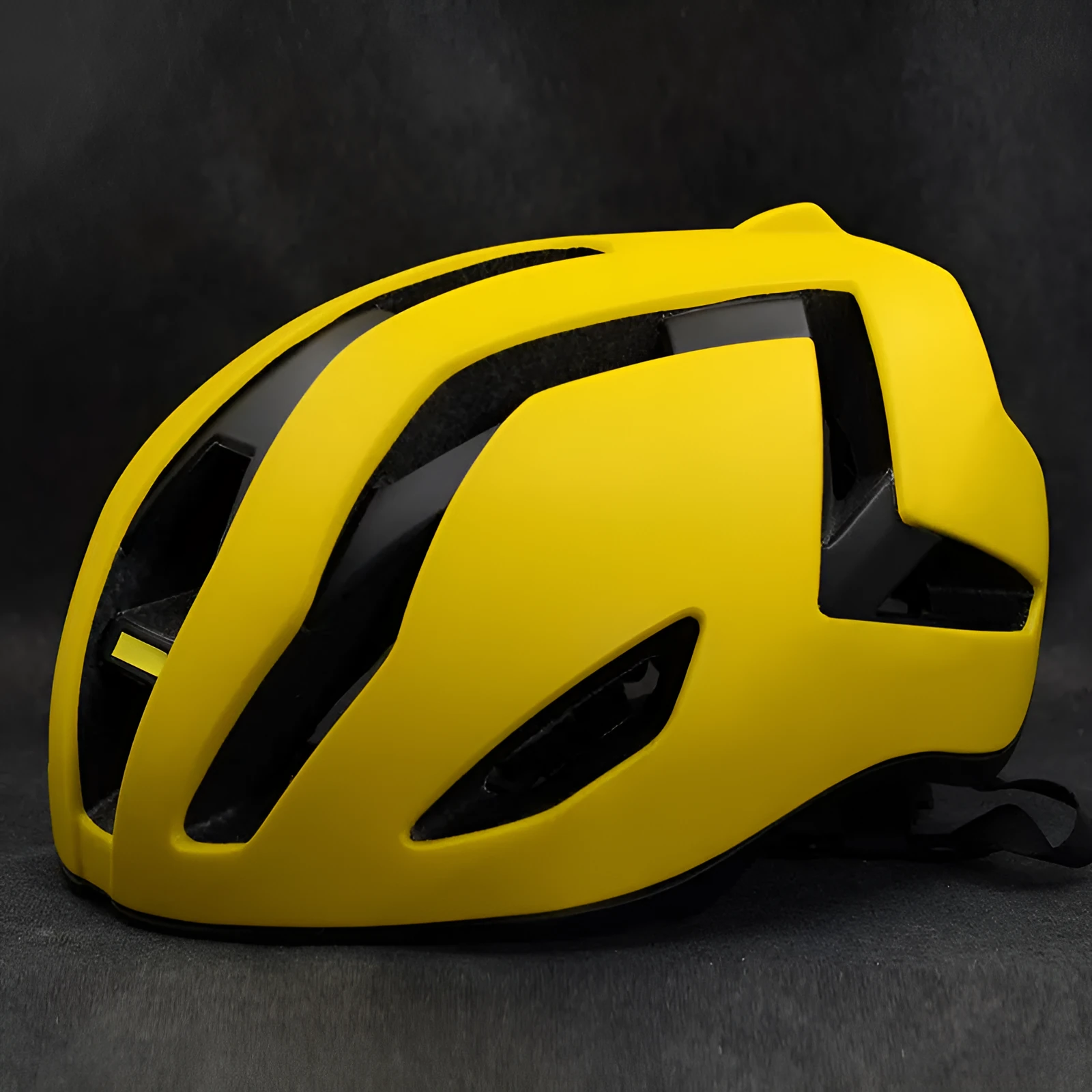 2019 one-piece bicycle helmet for men women mountain road bike outdoor sports safety helmet 280g M size 54-60cm