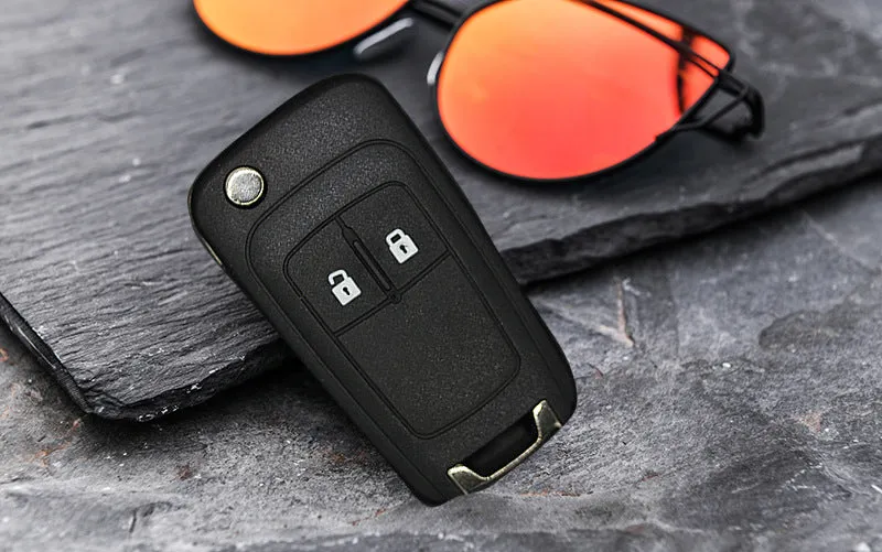 Opel car remote control folding key shell replacement with 2 buttons, made of copper and plastic