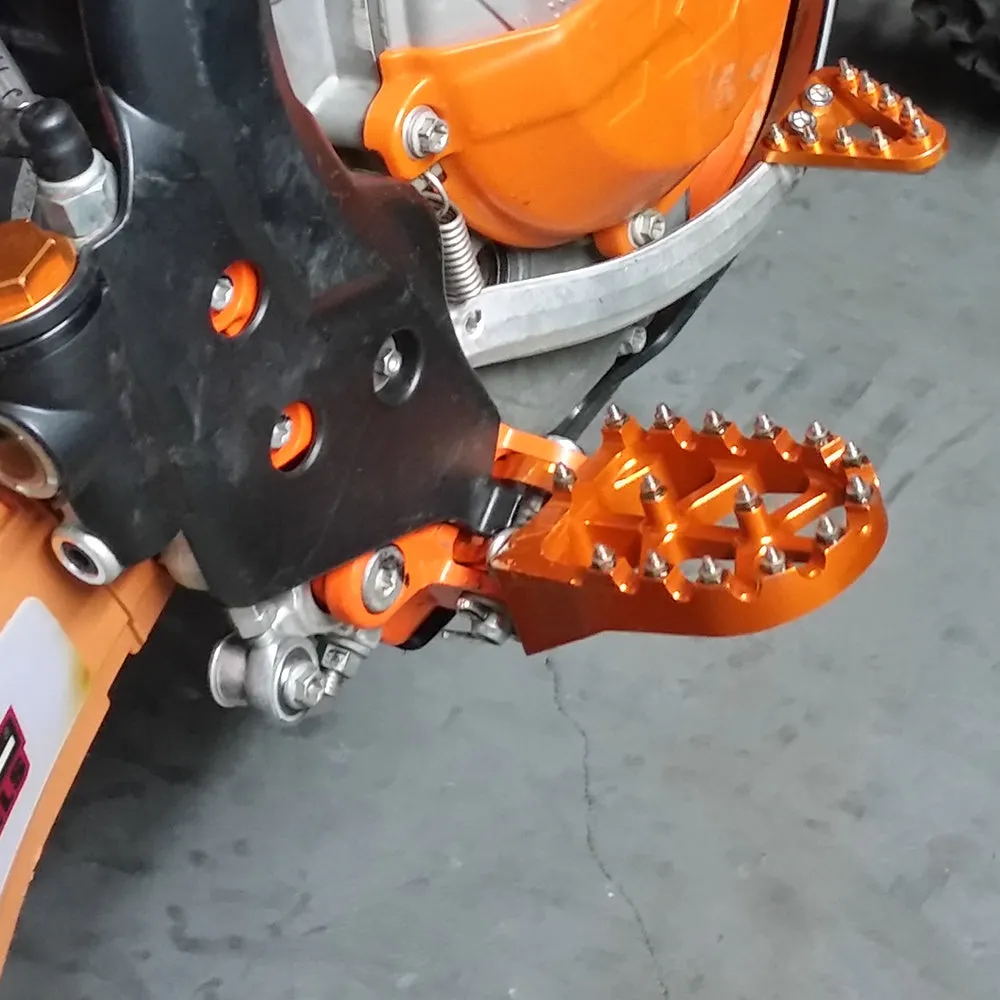 KTM aluminium alloy motocross modified foot pedal in orange finish