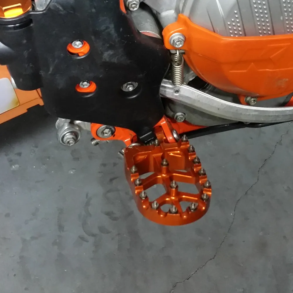 KTM aluminium alloy motocross modified foot pedal in orange finish