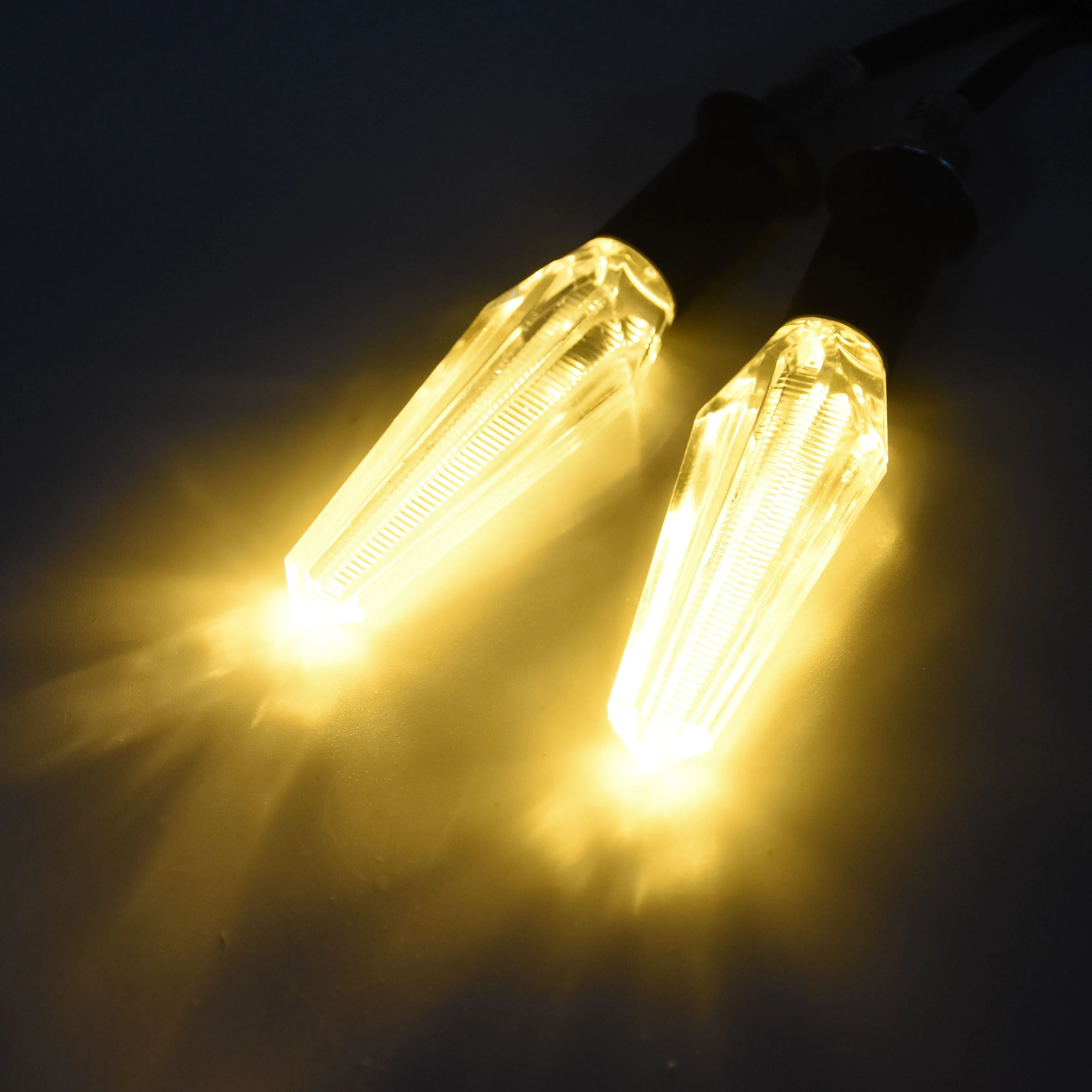 General warning light for electric vehicles LED turn signal transparent PC housing crystal pointed style red yellow blue