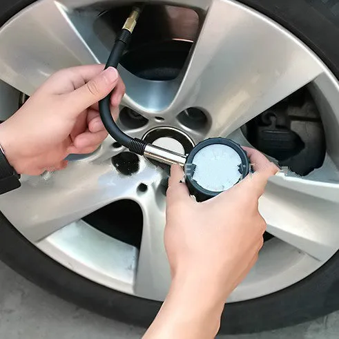 Digital tire pressure gauge with black ABS body and digital display for automobile use