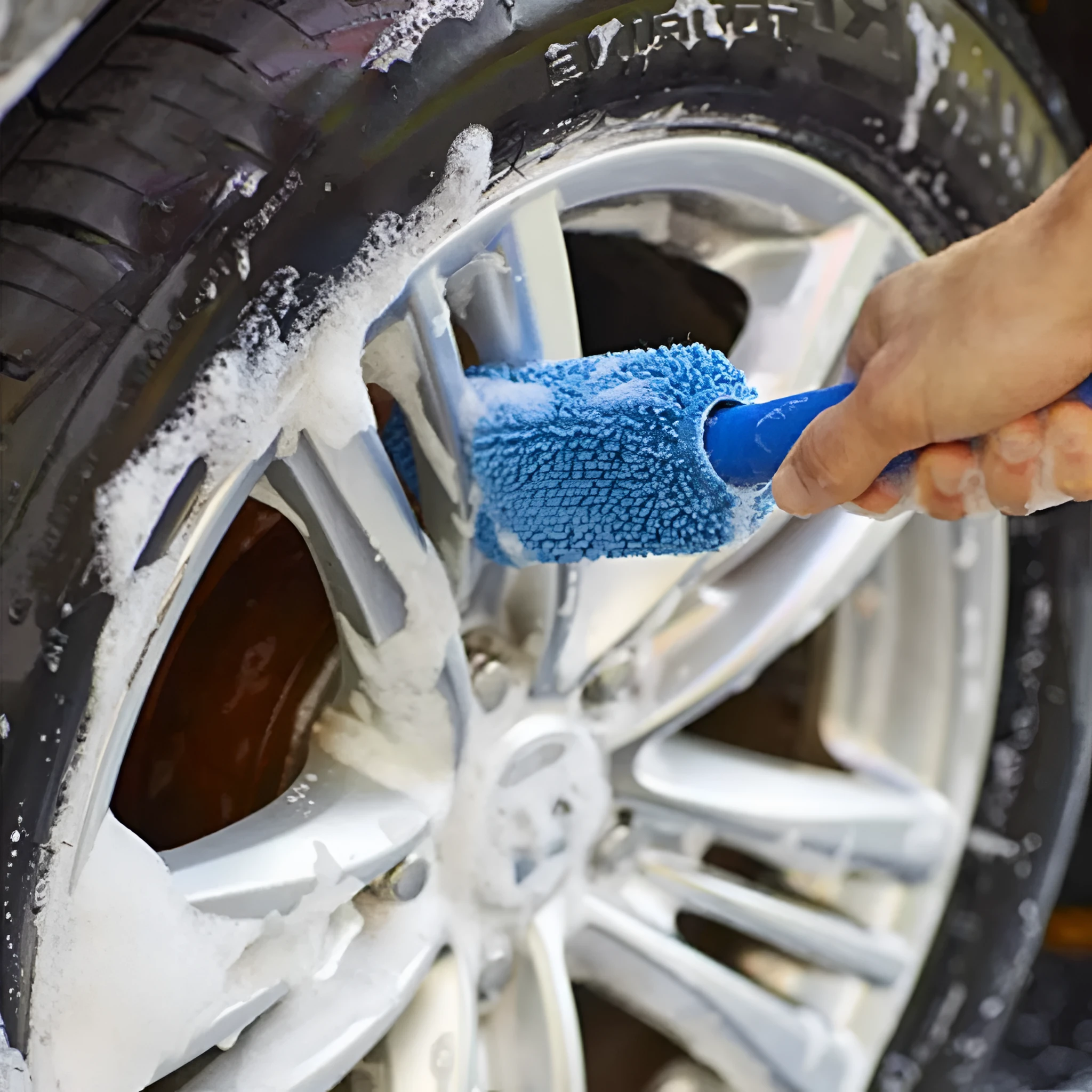 Blue microfiber car tyre brush with extended 45cm handle for wheel cleaning
