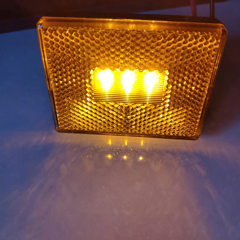 Red LED trailer side clearance light with transparent PC lens and 19cm wire.