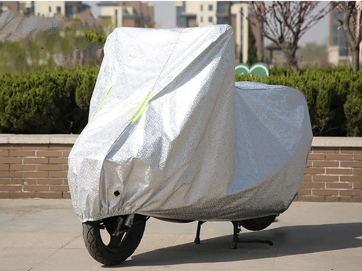 Motorcycle cover in nylon cloth, size M, shown in blue colour on a motorcycle