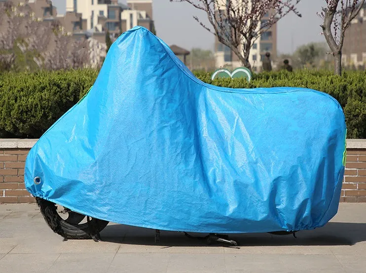 Motorcycle cover in nylon cloth, size M, shown in blue colour on a motorcycle