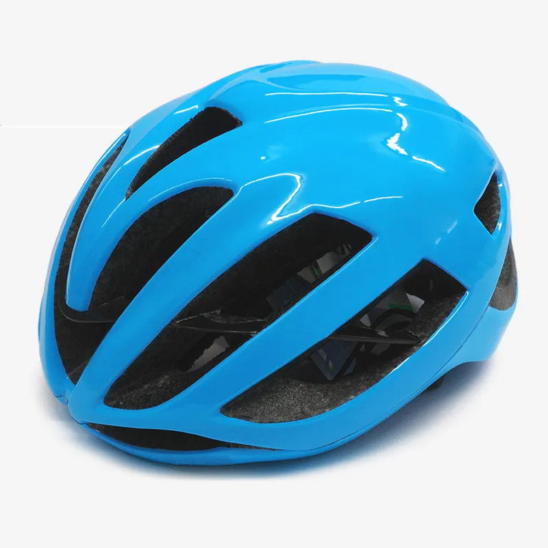 Sponge pad road and mountain bike helmet in adult sizes M and L with 16-20 vents, available in multiple colours