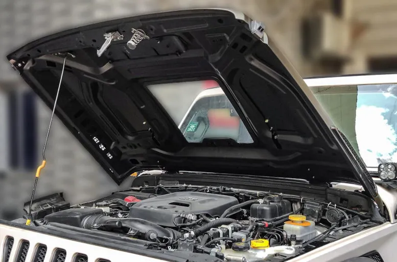 Black steel engine cover for Jeep Wrangler 18-25 model engine housing replacement
