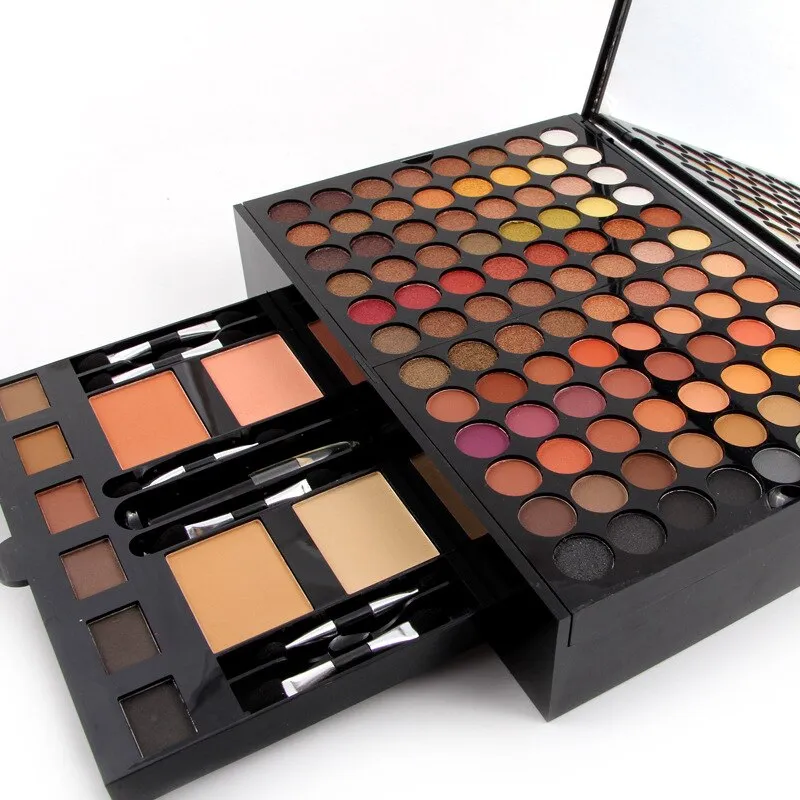 Piano-shaped makeup palette with 190 colour pans including eyeshadows, blush, and face powder