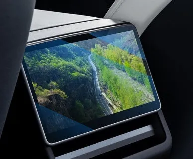 Tesla Model 3 central control screen with 2.5D HD tempered glass protector installed