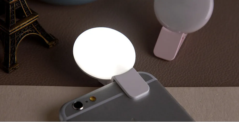 Mobile phone selfie fill light with continuous LED illumination and adjustable brightness settings