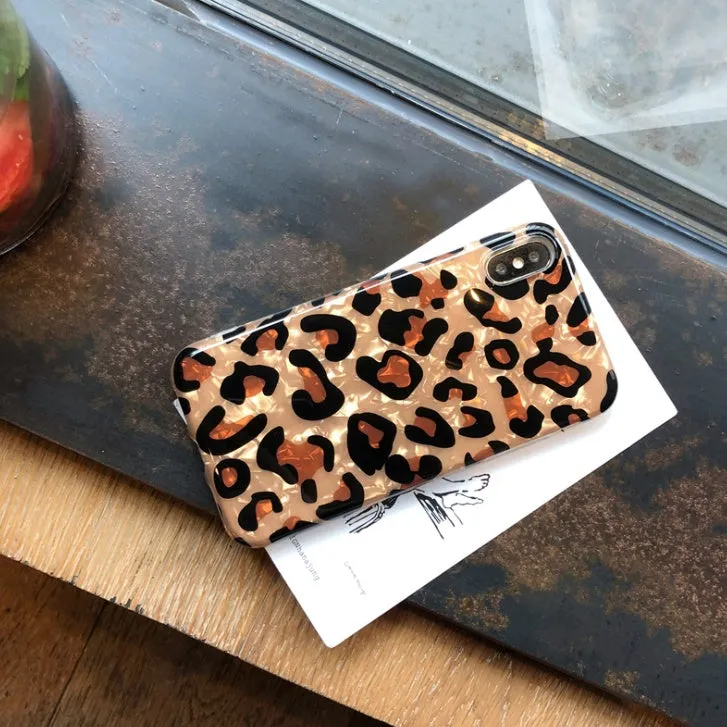 Leopard print phone case for iPhone with colourful silicon and TPU construction