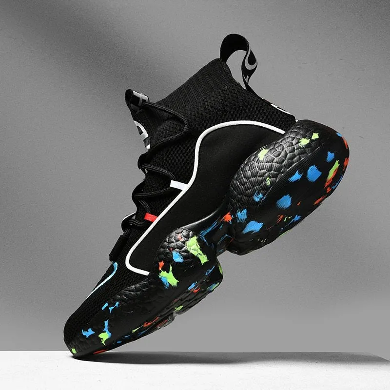 Men's camouflage coloured mesh sneakers with a flat rubber sole