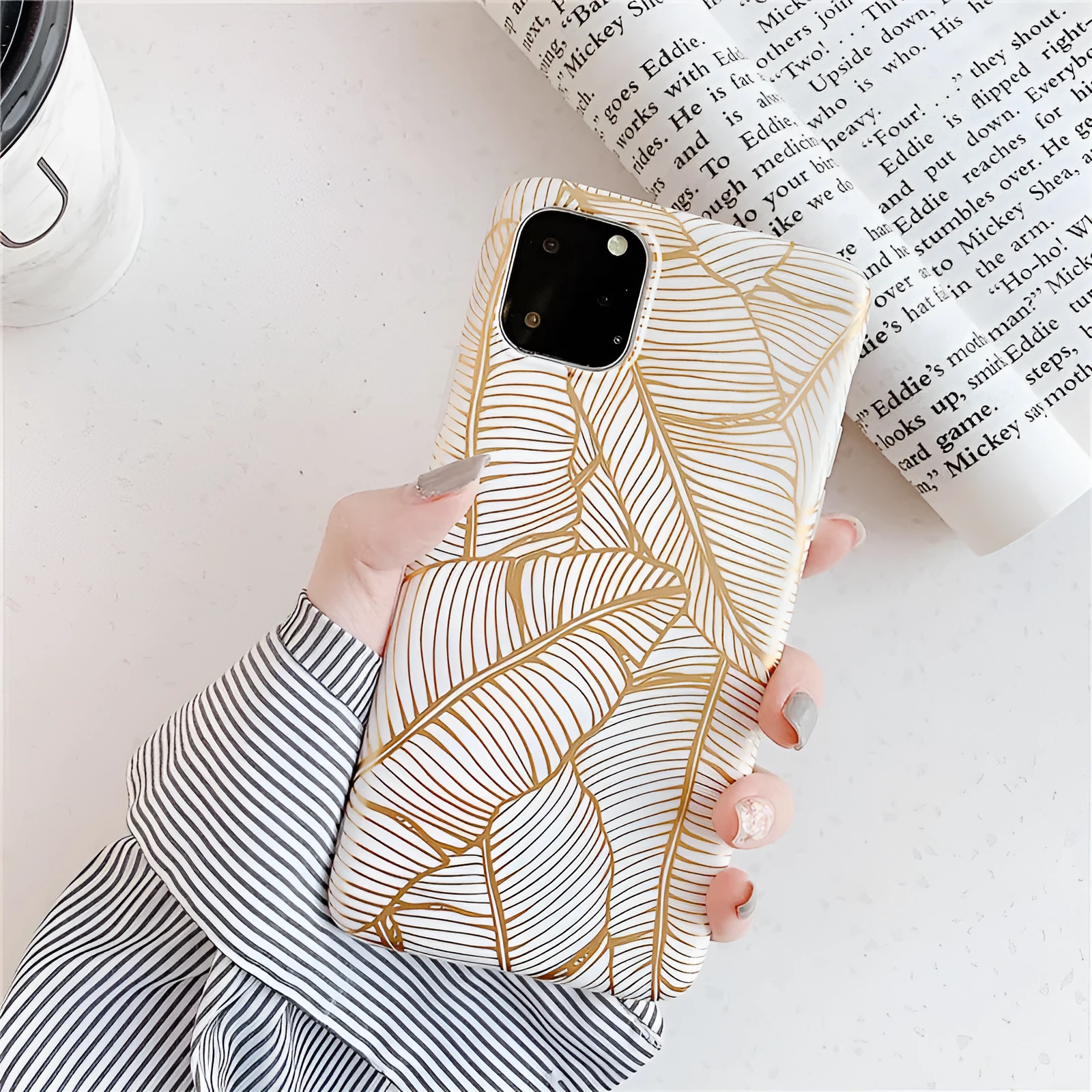 Gold leaf design TPU phone case for iPhone with nature pattern on back