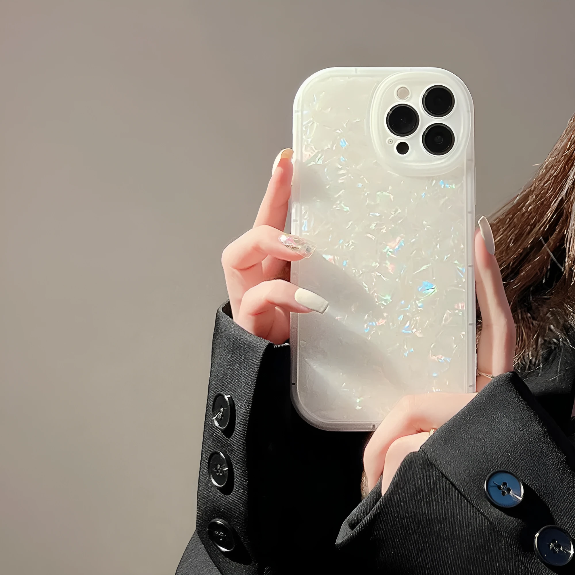 Ins Dream Shell Pattern TPU PC back cover phone case for Apple iPhone 16 series in milky white