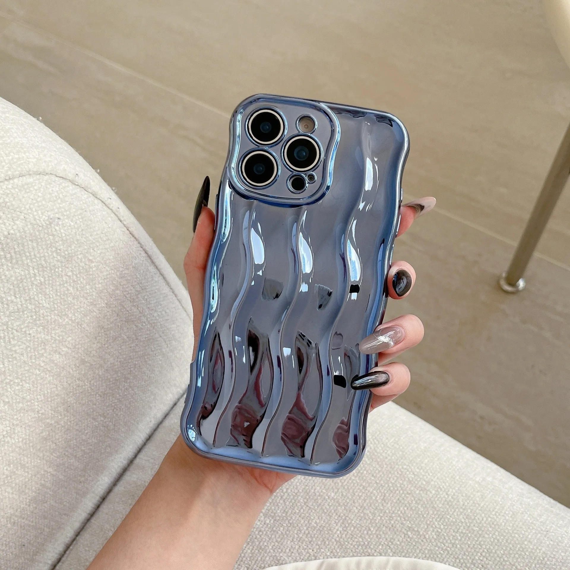 Electroplating three-dimensional wave stripe TPU phone case for iPhone 17 Pro Max in electroplated black finish