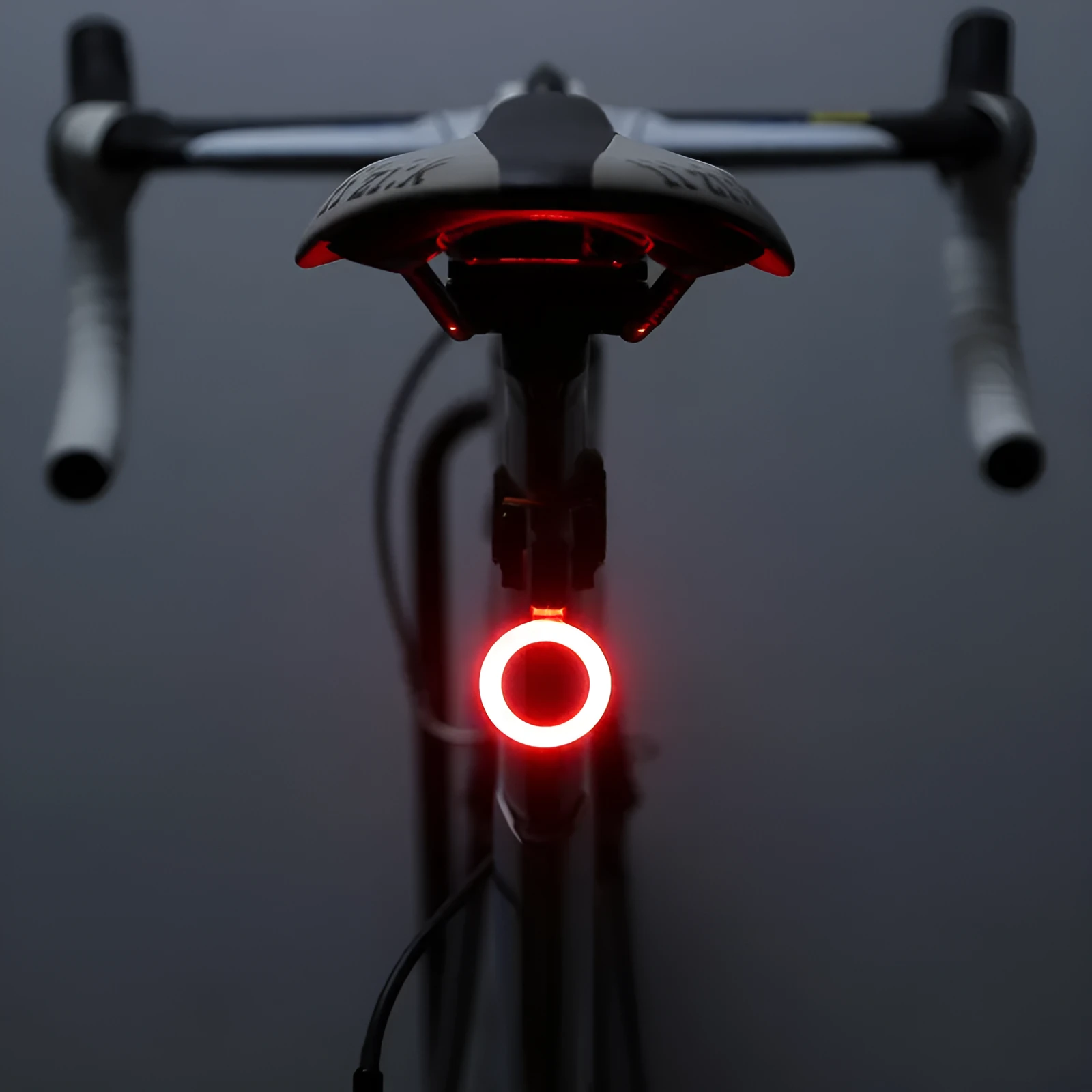 USB rechargeable bicycle taillight COB LED 10 lumens with Velcro mount PC plastic shell compact 59.5x28.5x20mm