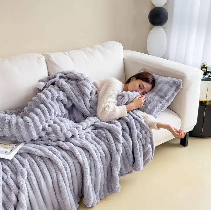 Soft Wind bubble velvet polyester blanket in solid colour showing double-sided thickening texture