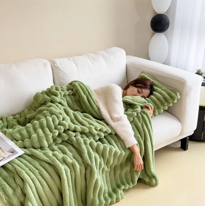 Soft Wind bubble velvet polyester blanket in solid colour showing double-sided thickening texture
