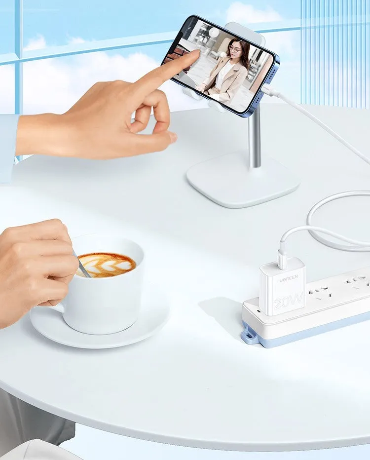 White Apple PD20W USB-C fast charger 20W MFi certified for iPhone 8-14