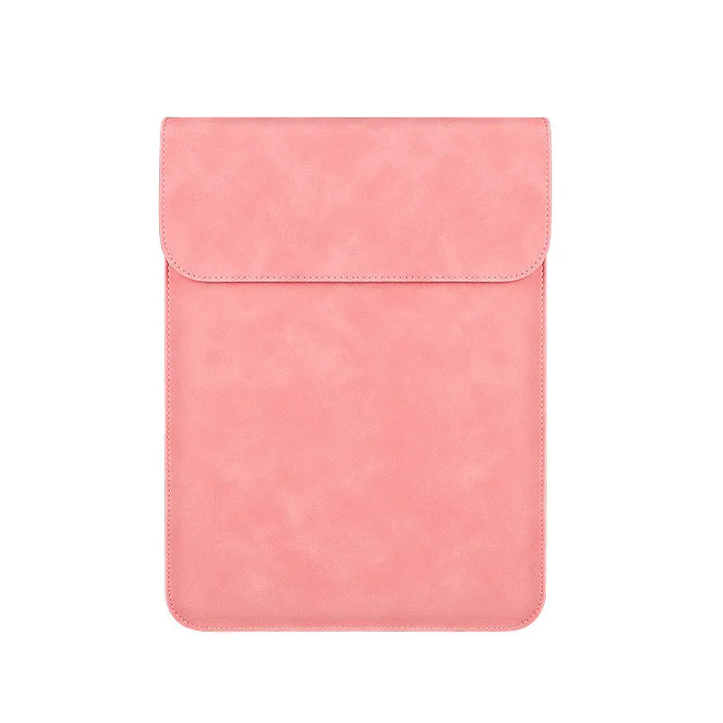 LLANO brown sheepskin laptop sleeve for 13.3 inch MacBook with lock and vertical orientation