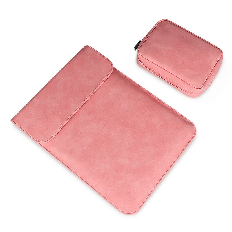 LLANO brown sheepskin laptop sleeve for 13.3 inch MacBook with lock and vertical orientation
