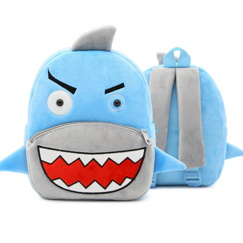 Plush animal backpack for children with 26x24x10cm dimensions in various animal designs