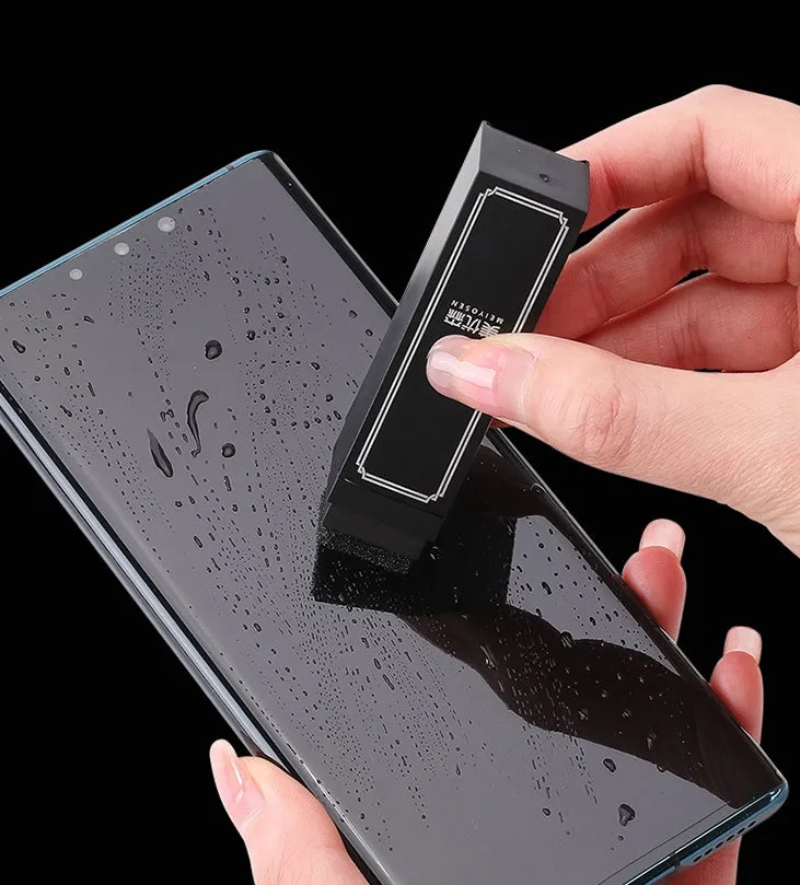 Disposable mobile phone screen cleaner kit with 40 decontamination sheets in black packaging