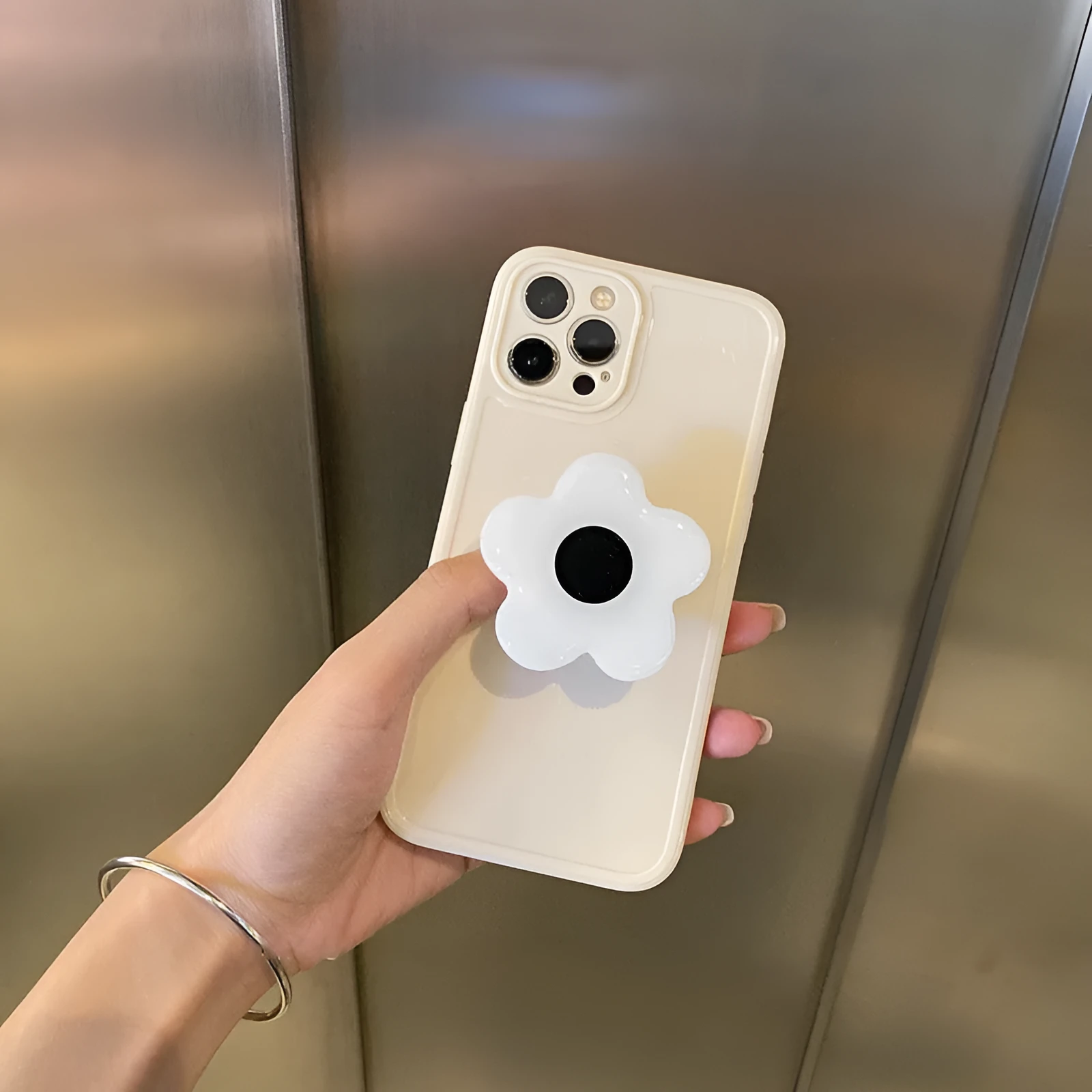 Cute flower phone case in pink soft silicone for iPhone with floral print design