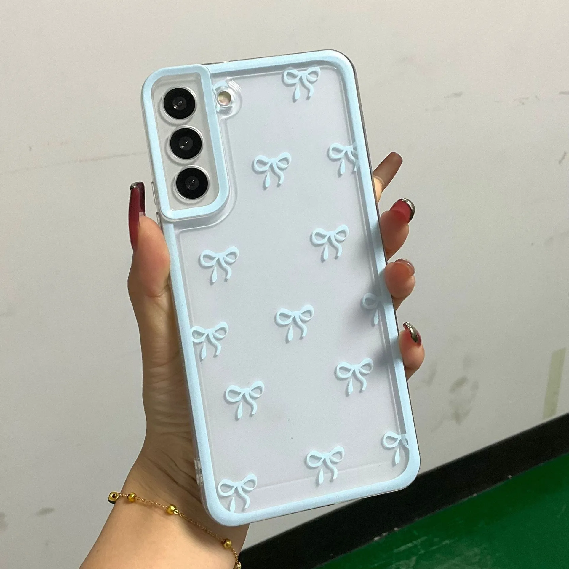 Samsung TPU phone case with small bowknot cartoon design, transparent, three-dimensional relief