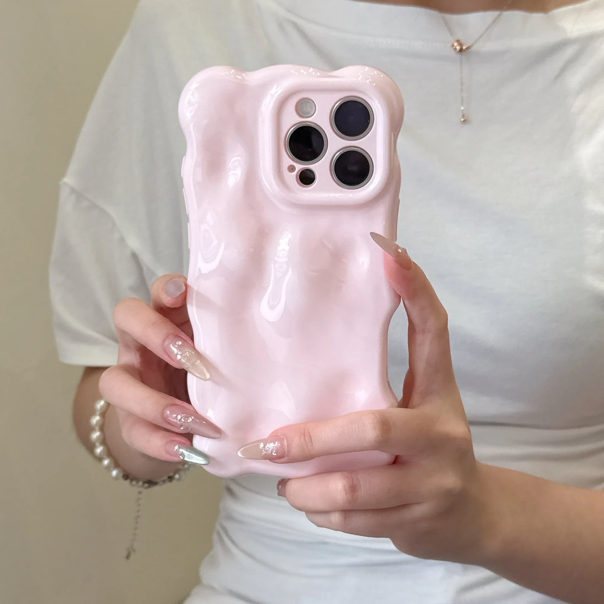 Solid colour wave shell TPU phone case in cream yellow for iPhone 14 Pro