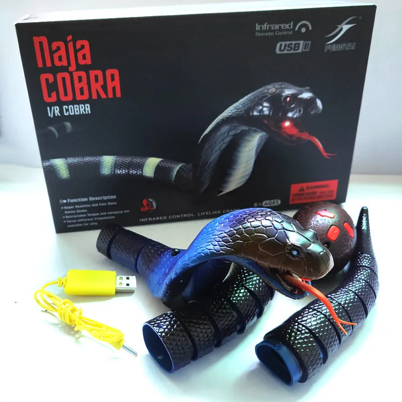 Smart sensing automatic snake cat toy with USB charging port and realistic 3D cobra design