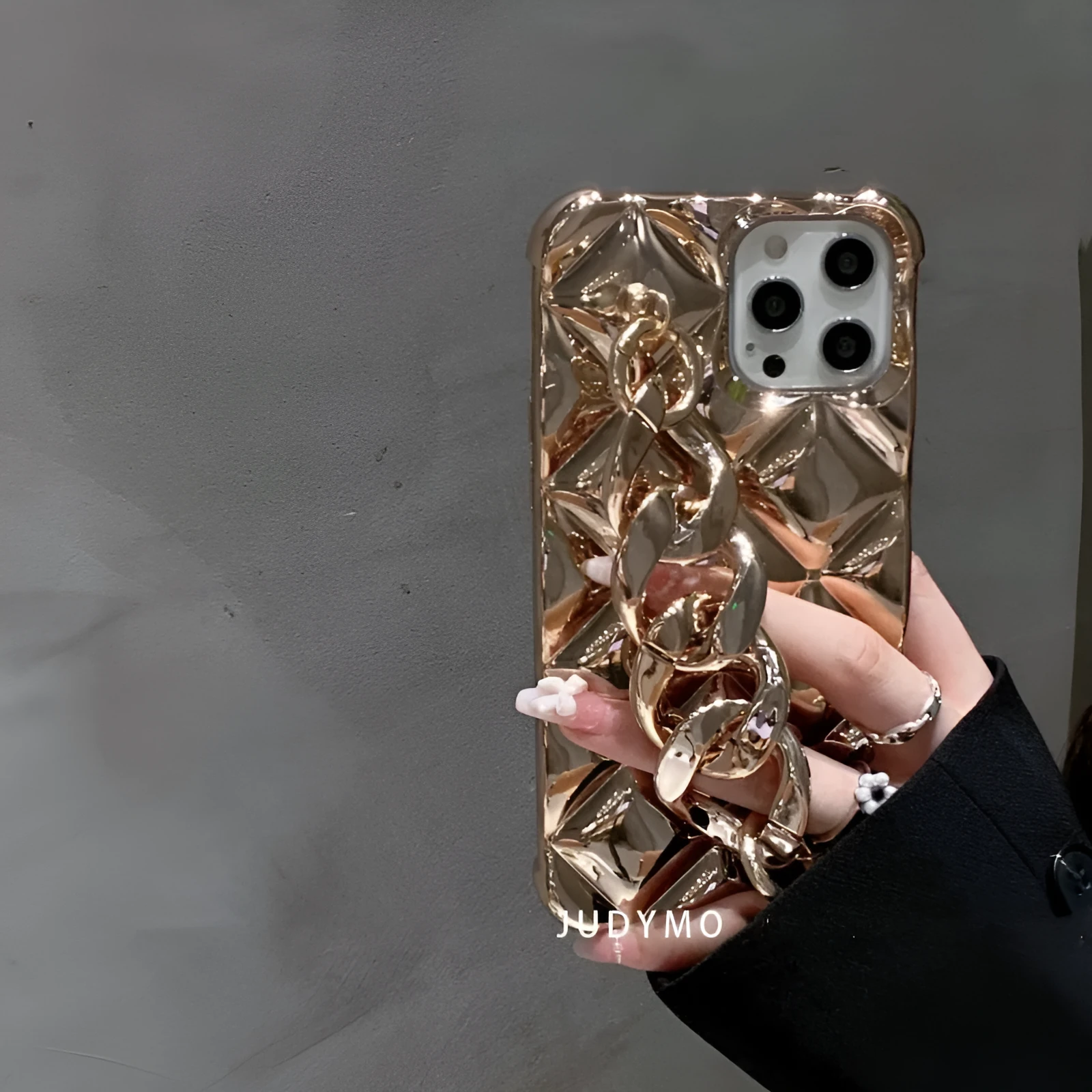Very Cold Golden Chain Silicone Phone Case for Apple iPhone with diamond gold finish
