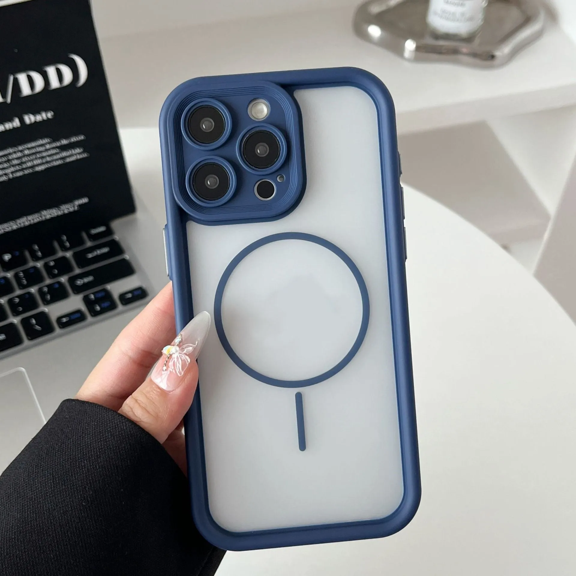 Skin feeling strong magnetic phone case for iPhone, shockproof, anti-fingerprint, black, TPU PC material