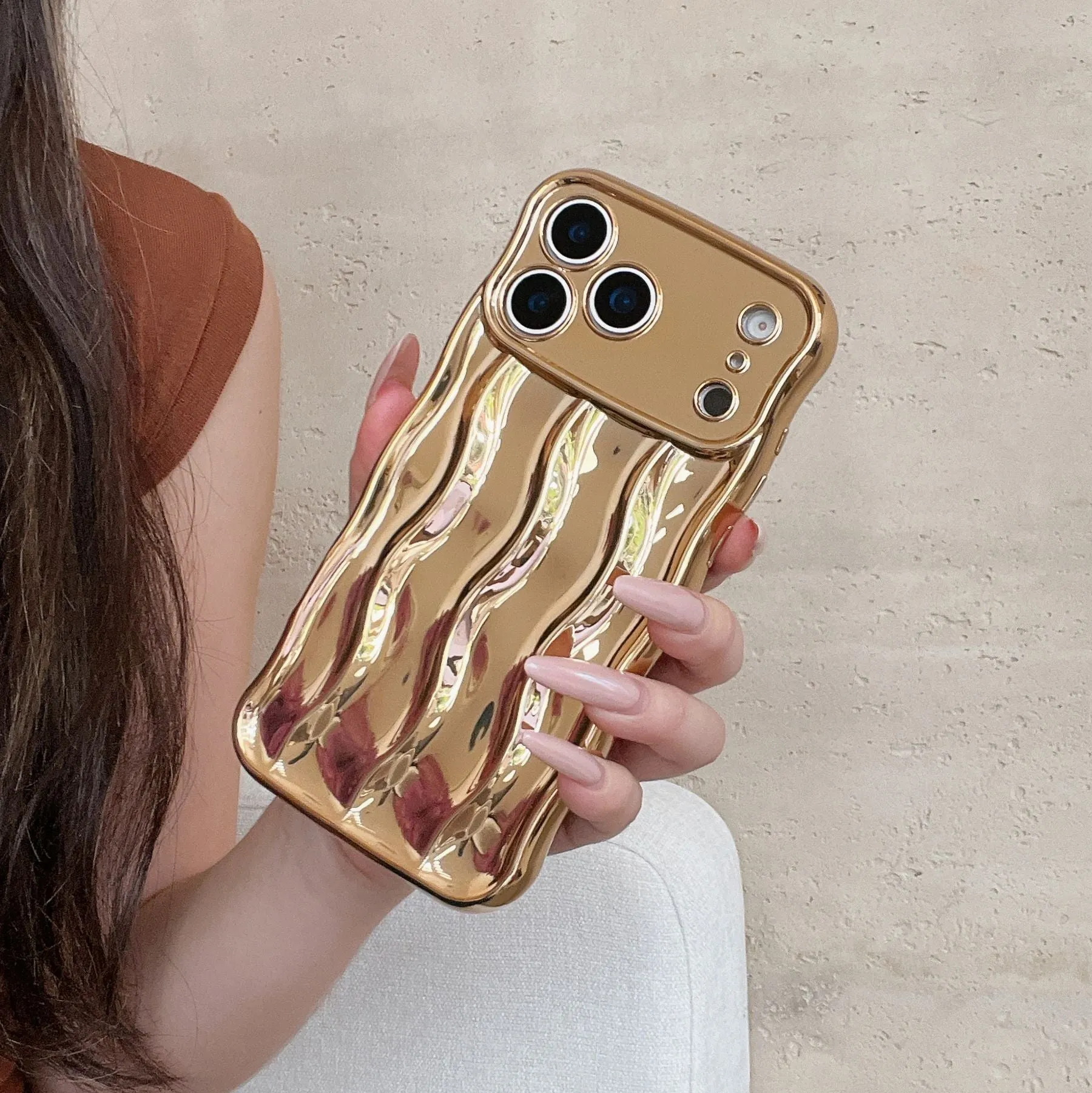 Solid colour plating corrugated stripe TPU phone case for iPhone 17 Pro Max, available in gold electroplated finish