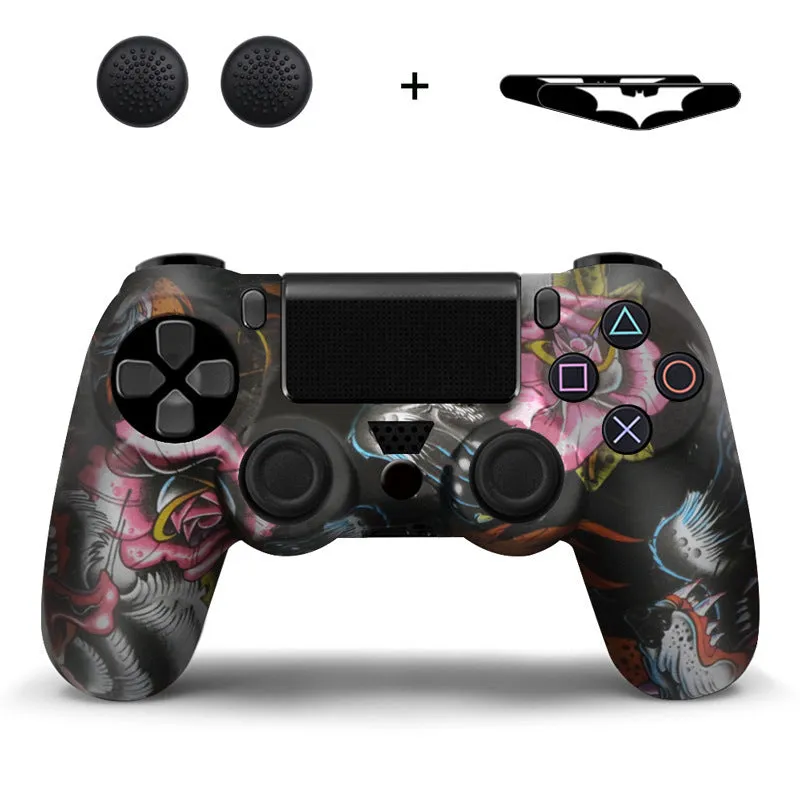 Camouflage silicone PS4 controller sleeve with button caps and lamp stickers in Red Leaf style