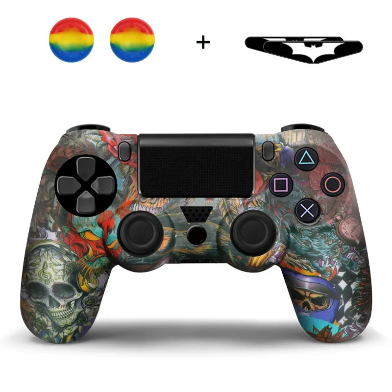 Camouflage silicone PS4 controller sleeve with button caps and lamp stickers in Red Leaf style