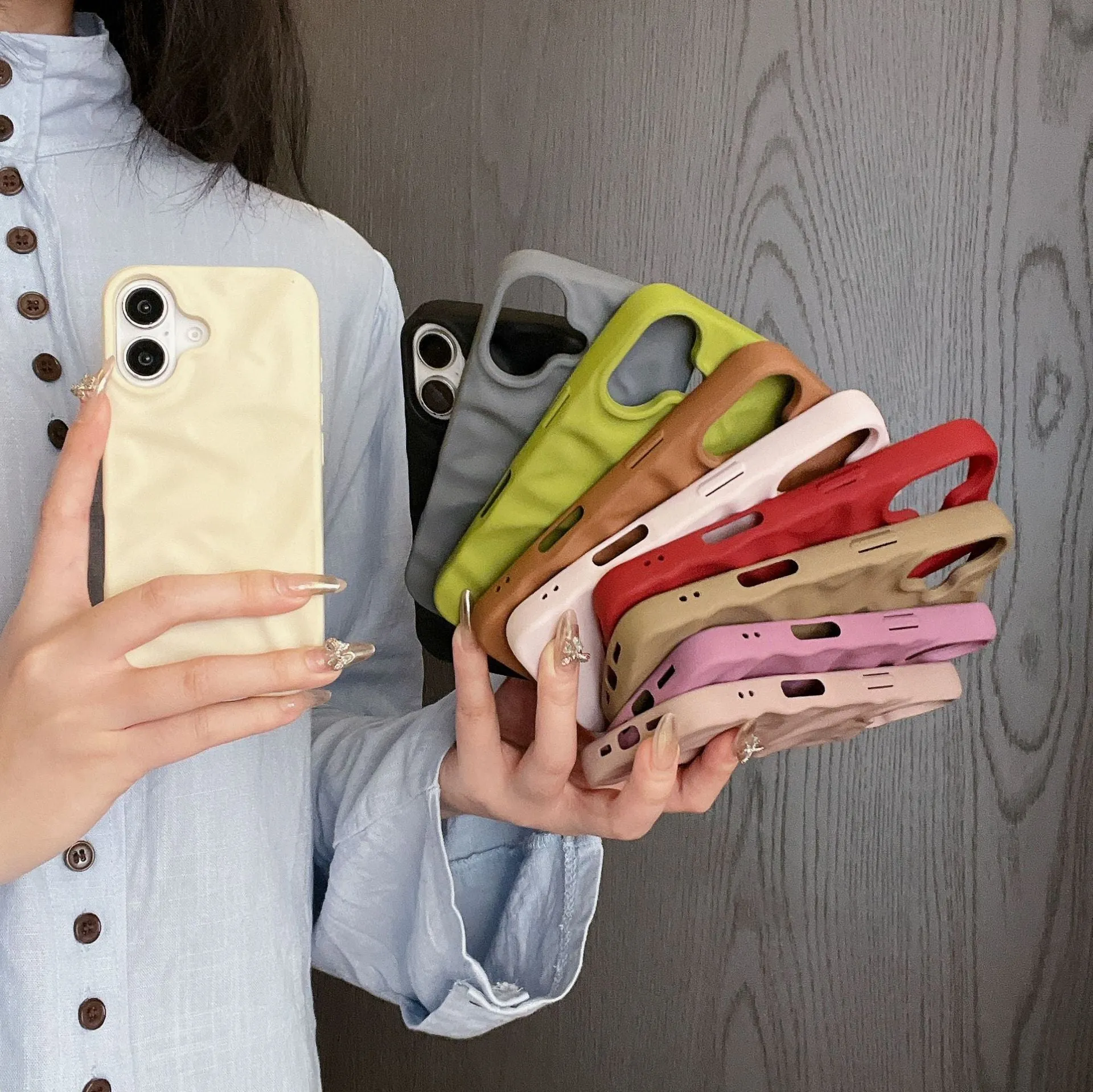 High-grade three-dimensional pleated pattern silicone phone case for iPhone, drop protection, KD pleated oil injection black colour