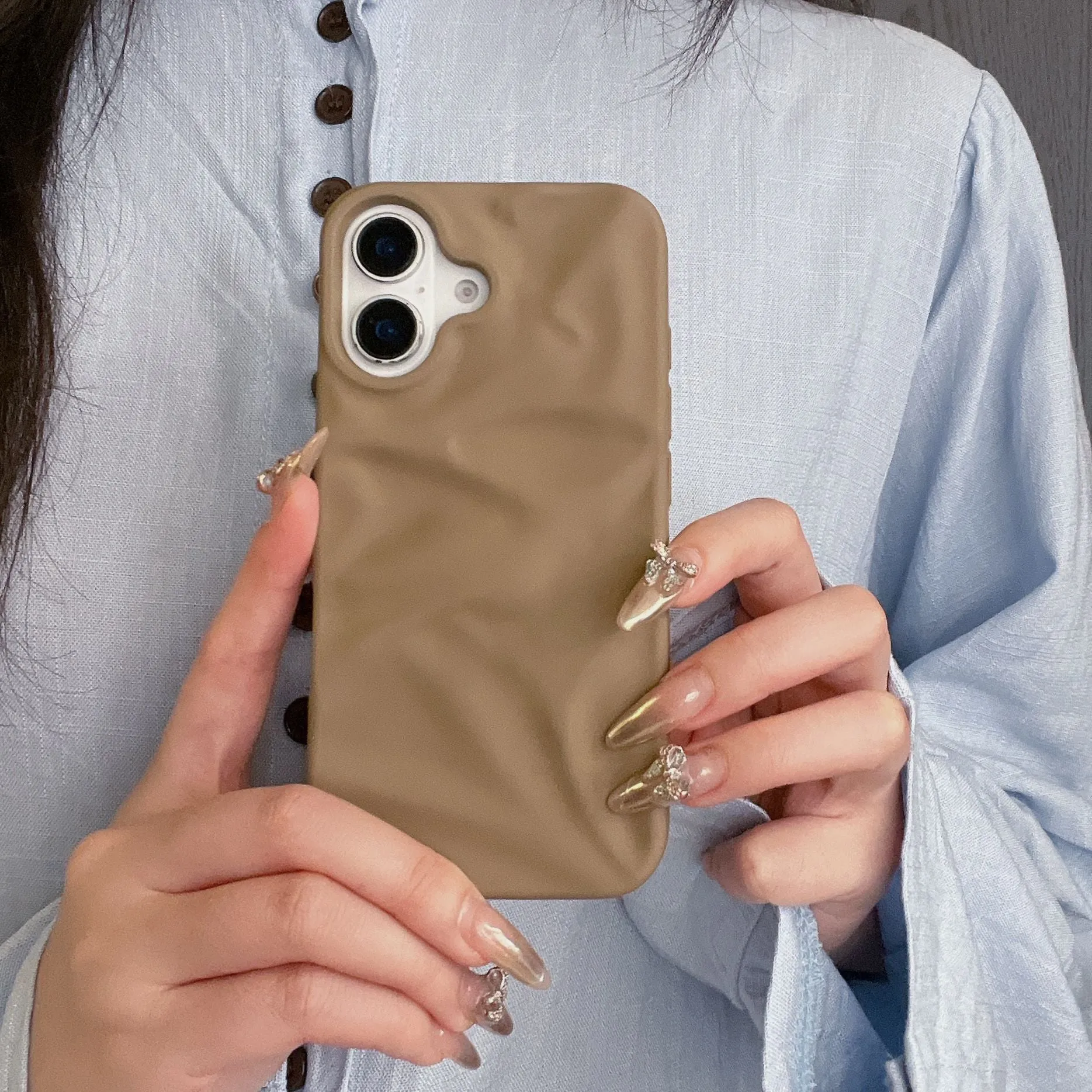 High-grade three-dimensional pleated pattern silicone phone case for iPhone, drop protection, KD pleated oil injection black colour