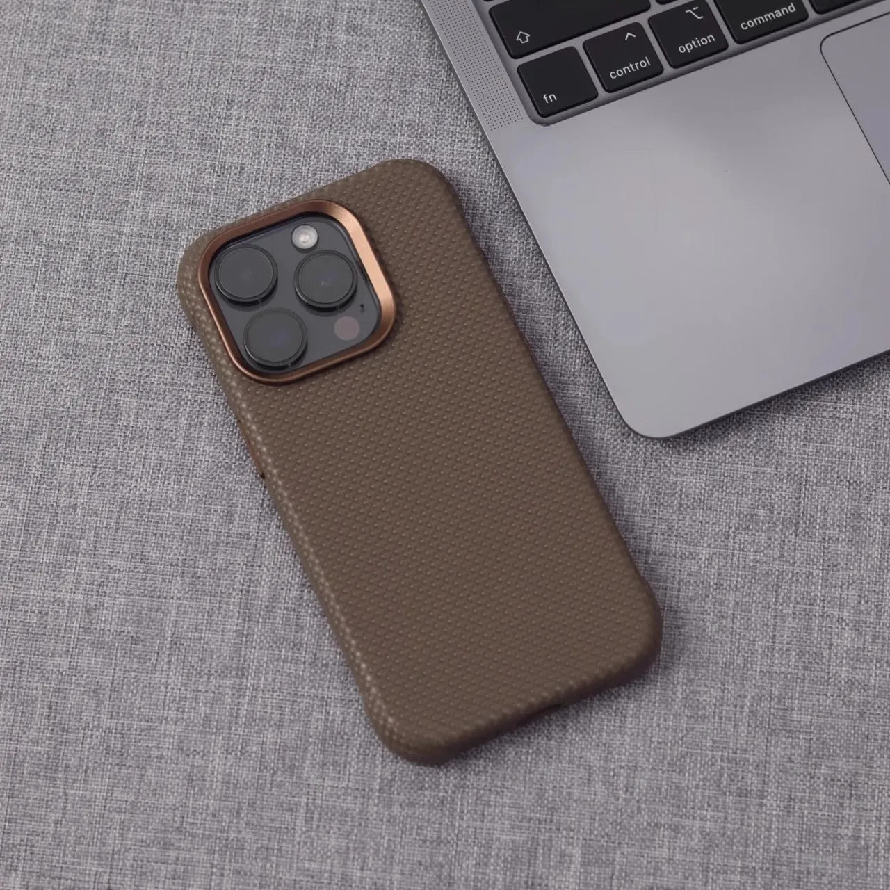 Hard PC leather phone case with embossed diamond grain and magnetic suction in Star Diamond finish