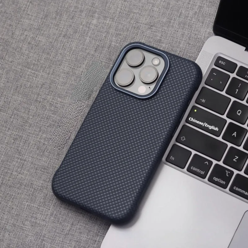 Hard PC leather phone case with embossed diamond grain and magnetic suction in Star Diamond finish