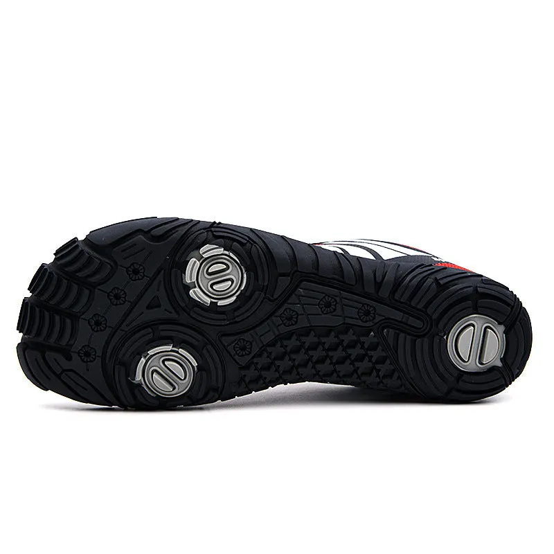 Quick-drying outdoor wading shoes in mesh with a natural rubber sole, shown in red colour.
