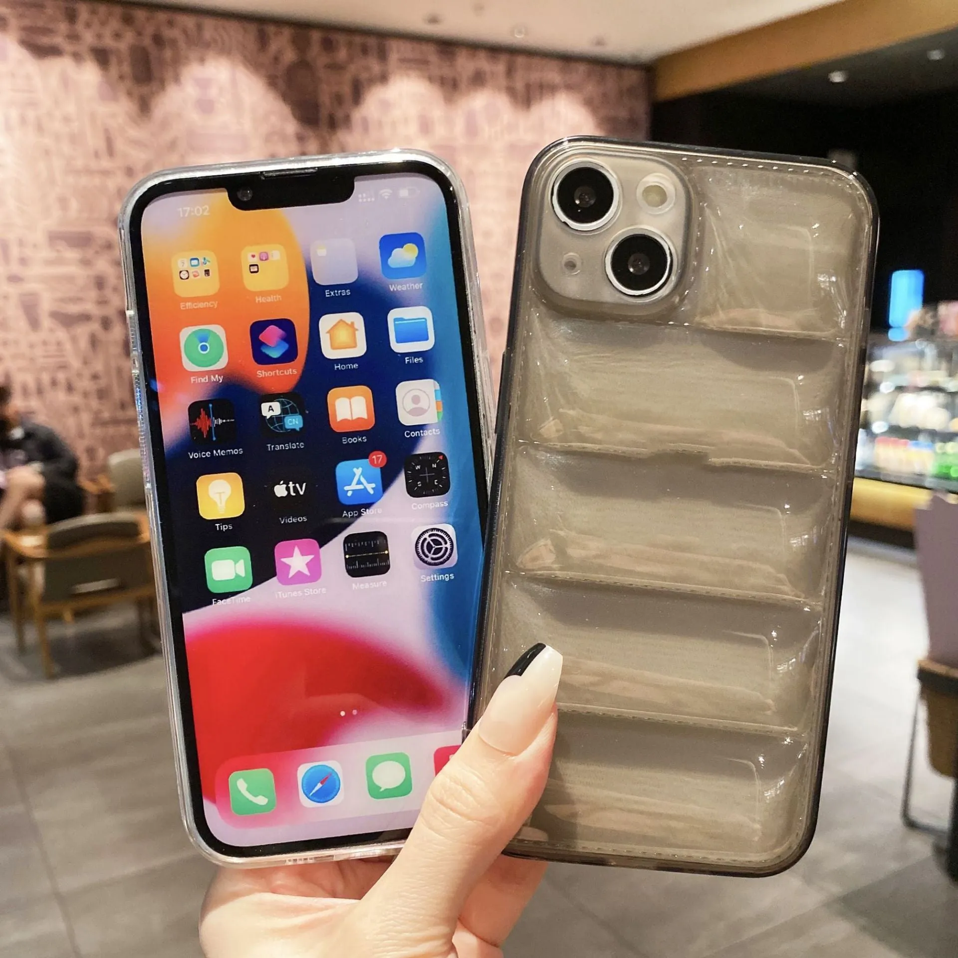Transparent TPU phone case with down jacket texture for iPhone 15, shockproof air cushion design