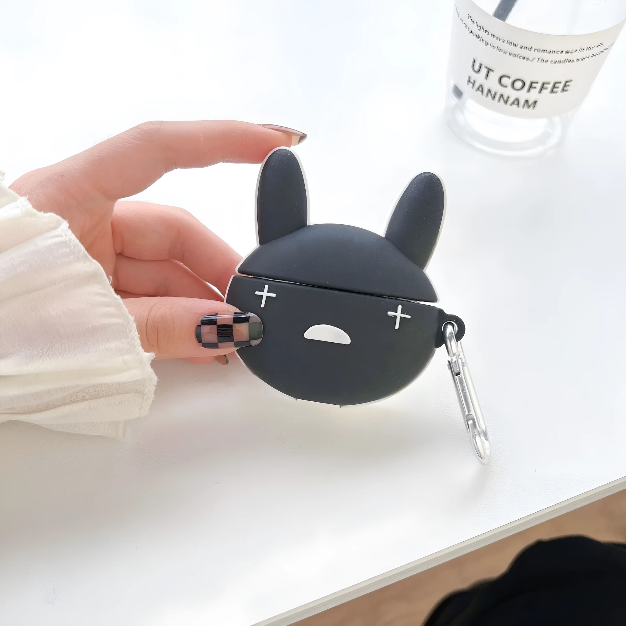 Cute silicone love earphone sleeve cartoon love feet design for AirPods case