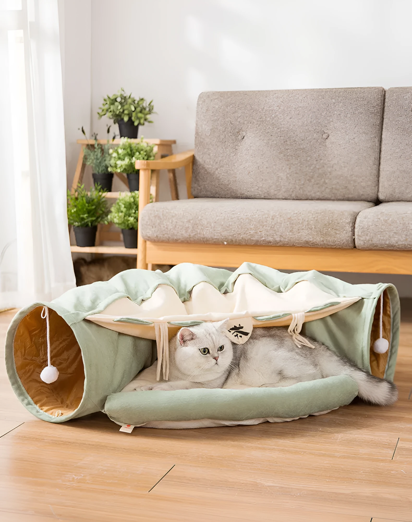 Collapsible cloth cat tunnel in bar colour with dimensions 45cm by 50cm by 22cm