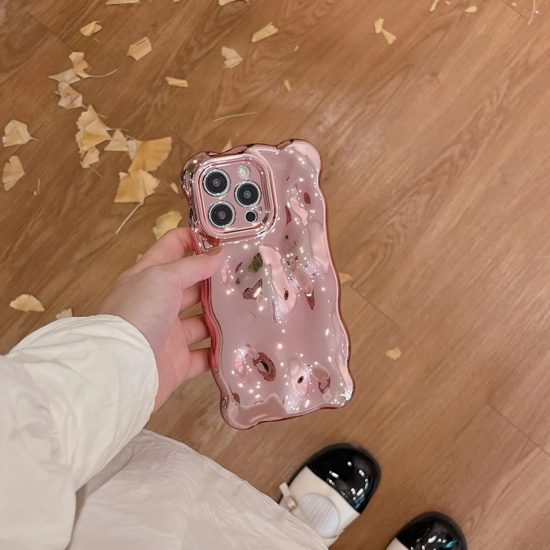 TPU phone case with bubble shell electroplating finish in silver for iPhone