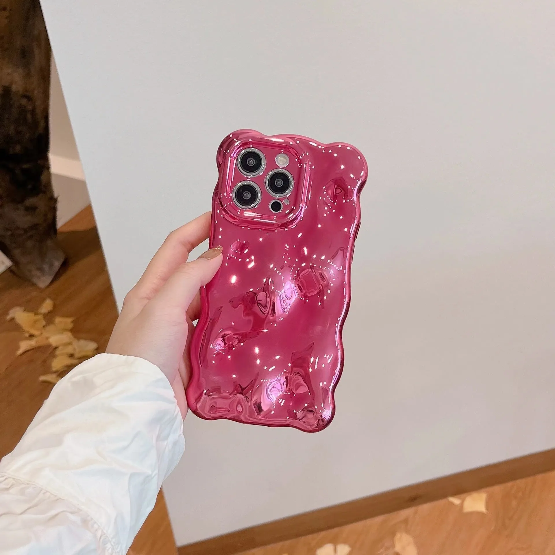 TPU phone case with bubble shell electroplating finish in silver for iPhone