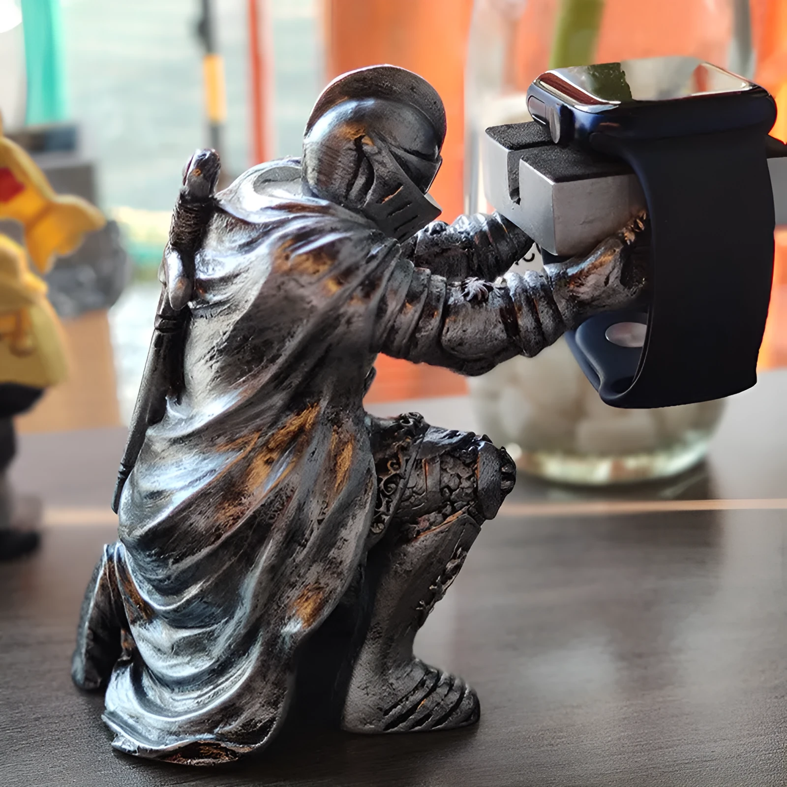 Smart Bracket resin watch charging display stand in warrior design for Apple and Huawei watches