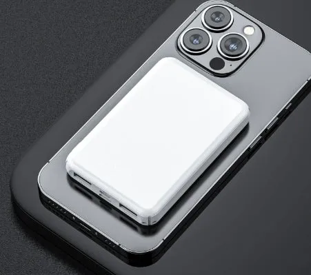 Black or white universal heating vest power bank showing 10000mAh and 5000mAh capacity options.