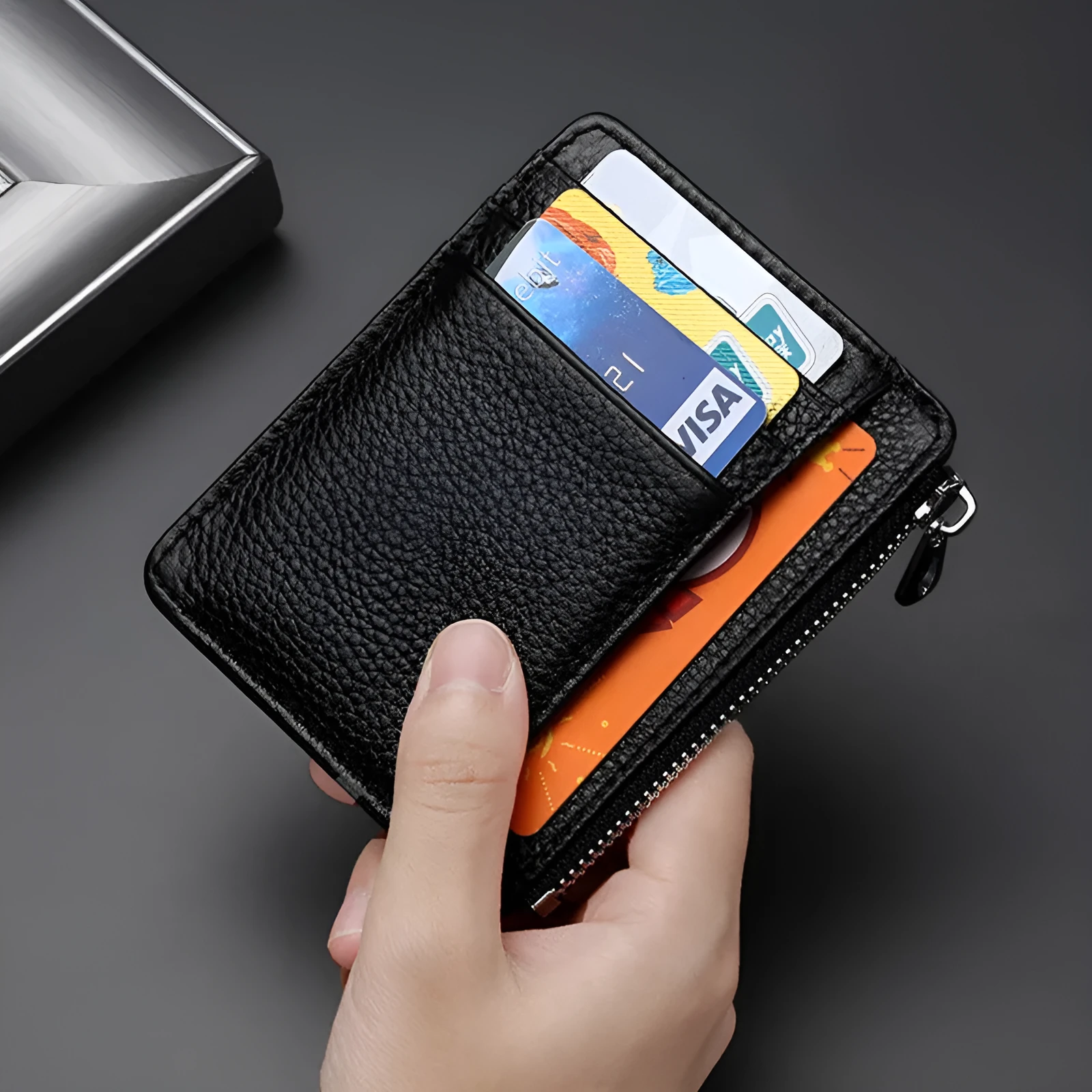 Genuine first layer cowhide leather card holder in solid colour with polyester lining, daily configuration